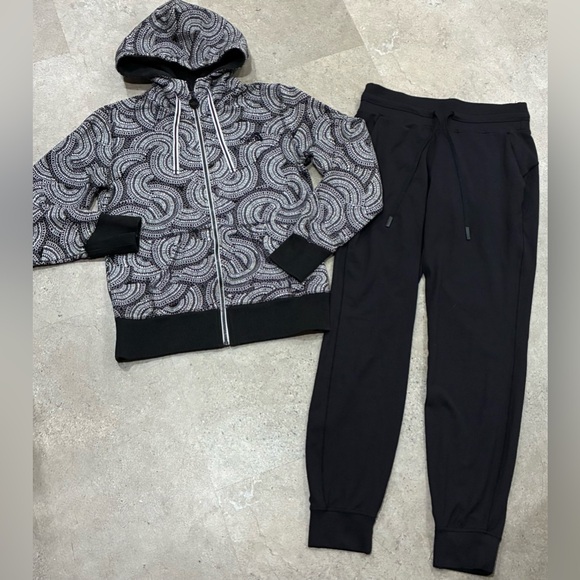Womens LULULEMON/NORTH FACE Jogger Pants & Hoodie Sweatshirt, sz 6 - Picture 1 of 4